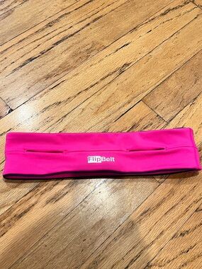 Hot Pink FlipBelt Running Belt